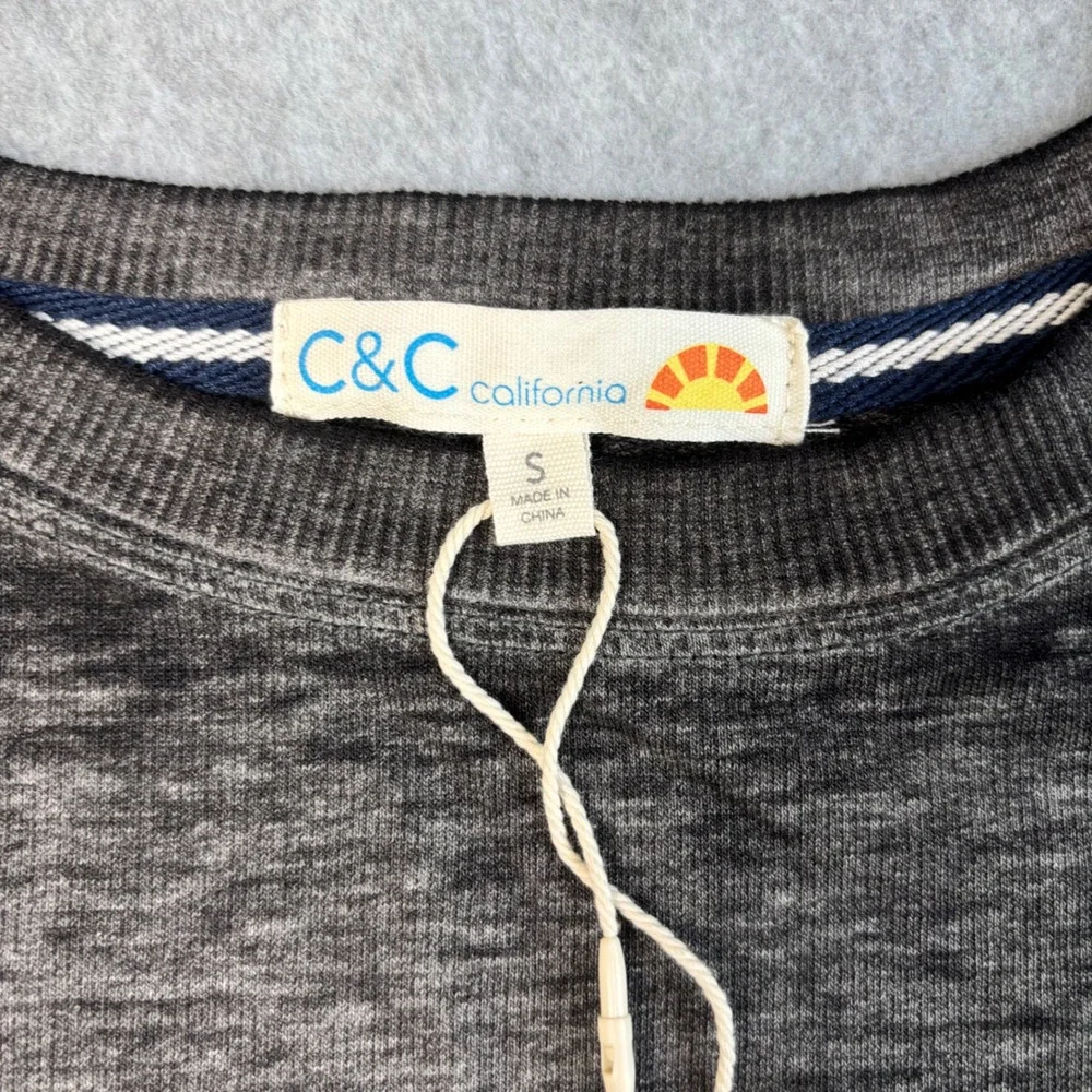 C & C California Valentine's Day‎ Graphic Sweatshirt - Women's Small